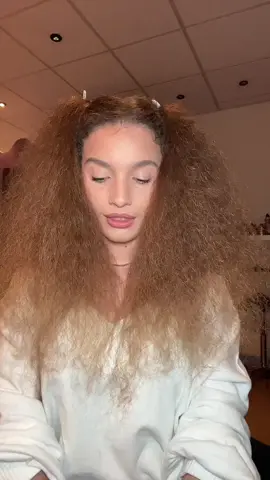 The glow up… #GlowUp #transition #hairstyle #curlyhair #cleangirl 