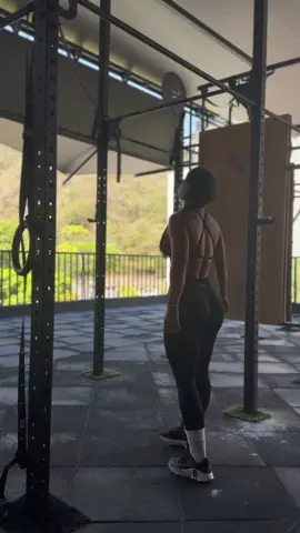 Changing the numberss @DFYNE code:kiki #FitTok #Fitness #GymTok #gymmotivation #pullups 