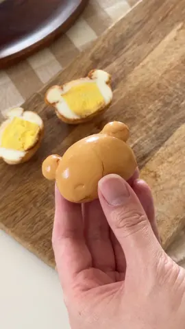 let’s make a bear-shaped egg 🐻🥚 #rilakkuma #egg #hardboiledegg 