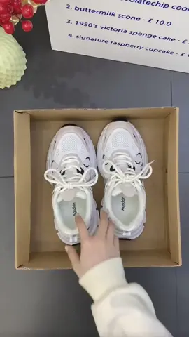 #sepatusneakers #sneakers #sepatukoreanstyle #xyzbca 