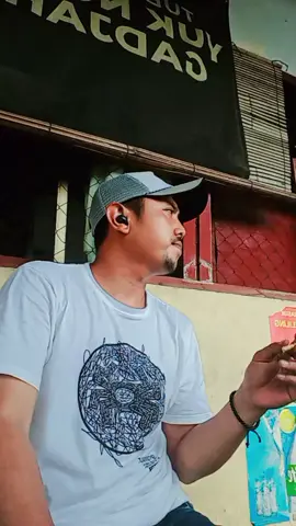 Biarin terus menyiinyir#,bagiku penting Cair cair cair..💸💸#fypシ #fyp 