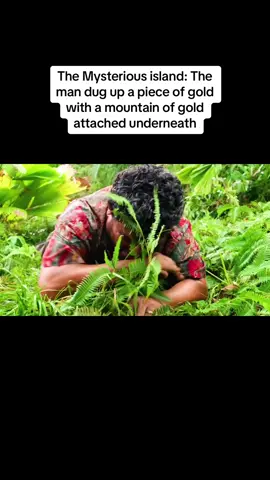 The man dug up a piece of gold with a mountain of gold attached underneath #film #usa_tiktok #movie #usatiktok #tiktok #fyp 