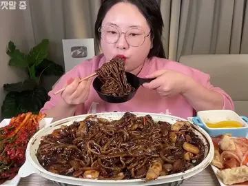Mì tương đen🍹🍹 #food #viralvideo #asmrmukbangfood #viral #xuhuong #asmrmukbang #mukbangeatingshow #mukbangkorea #mukbangs #mukbangvideo #mukbang #asmrchill14 