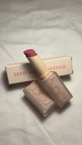 Pink is my favourite color 🩰🎀🫧 Romand Zero Matte Lipstick 10. Pink Sand  My go-to base 💖 • • • • • • #romand #romandzeromattelipstick #mattelipstick #matte #pink #mauvish #pinksand #romandlip #kbeauty #cosmetics #koreanbeauty #prettypackaging #aesthetic #koreanmakeup #lips #lipstick #softcore #pink #orange #yesstyle #fyp #fypシ #xyzbca #zyxcba #tiktok  