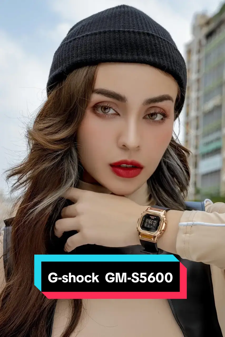 Casio G-shock Watch Nữ : GM-S5600PG ▪️Case size : 38mm ▪️Kính khoáng cứng ▪️Chống nước 200m ▪️Máy pin Japan ▪️Dây silicon đen mix viền dial rose gold đỉnh của chóp