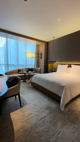 Four seasons hotelroom in Dubai downtown🤩@Four Seasons Hotels  #fourseasons #hotel #dubai #dfic #downtown #holiday #hotelroom #hotellife #fyp #uae