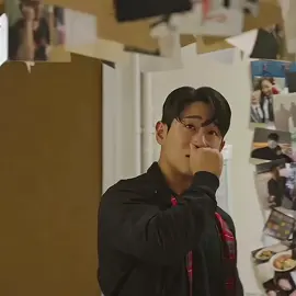 Dongjin memilih room X nya , 13 thn mereka bersama pasti banyak bgt kenangan, sedih bgt woii baru ini lihat Dongjin sampai senangis gitu 🤧 selama ini lihat Dahye nangis dari awal episode skrg giliran Dongjin, dia takut bgt smpe buat Dahye bingung dan goyah. #koreandatingshow  #transitlove3  #exchange3  #exchange3ep11 