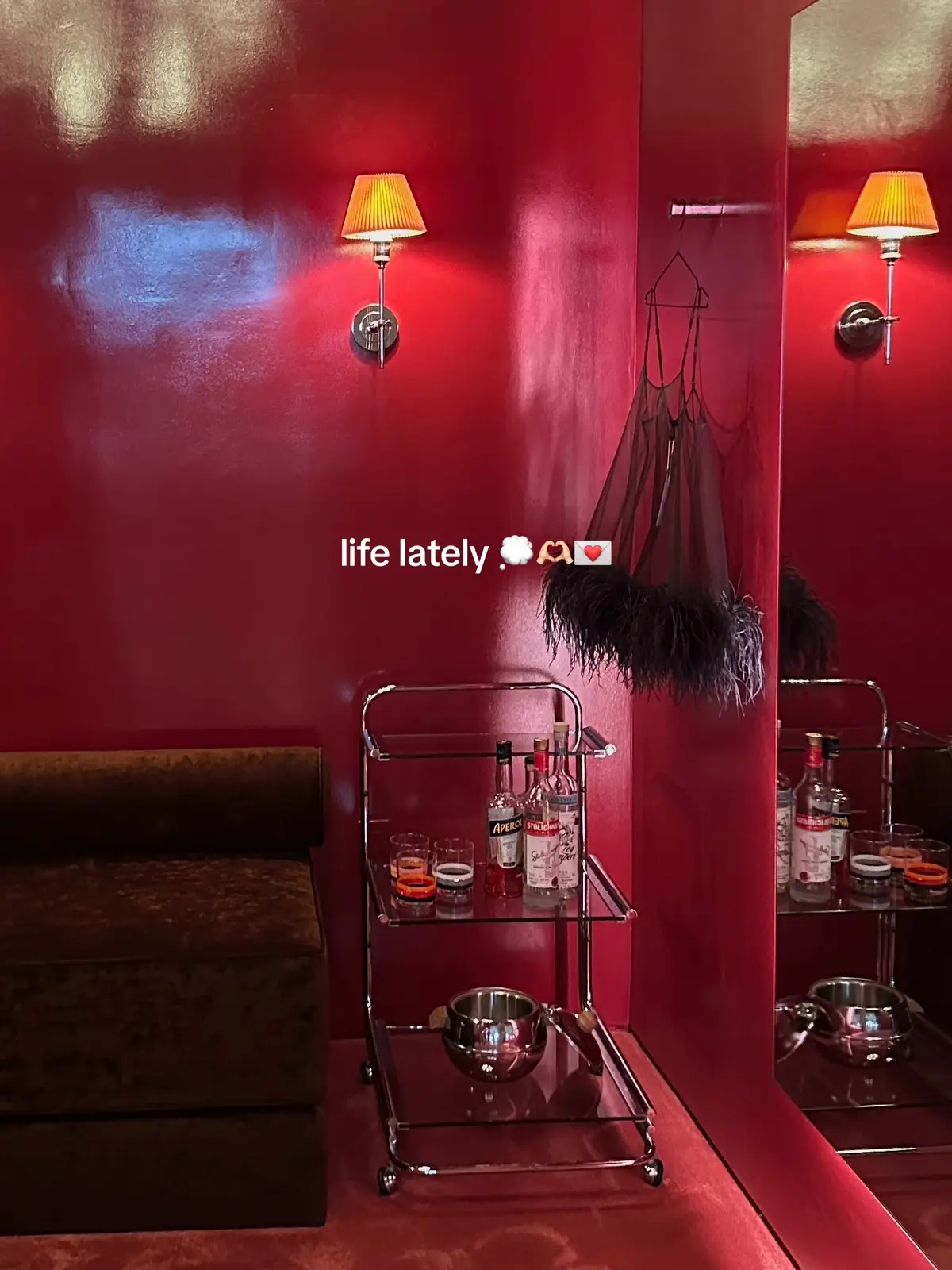 a lookbook of my life recently 💭  #lifelately #mylife #nyclife #nycliving #nyc #photodump #littlelife 