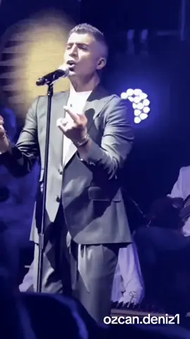 konuşarak anlatamam sana aşkimi anlatır sana aşkımı belki bu şarkı#fypシ゚viral #döndesem #özcandenizşarkıları #özcandeniz❤️ #ozcandenizofficial #ozcandeniz #özcandeniz #🤍 #ses #sarkilar #fypage #foryou #likemesendtikto100k #fypシ 