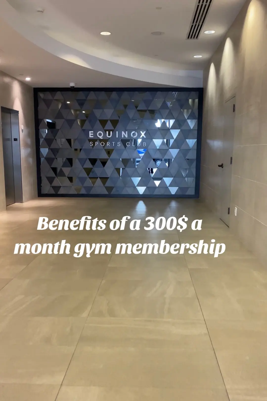 They also offer complementary laundry service 😭 should I do a part 2 ? #GymTok #gym #Fitness #equinox #luxury #luxuryliving #luxurygirl #city #citylife #gymmotivation #GymLife #gymlover #gymrat #fitnessroutine #fitnessmotivation #blackgirltiktok #luxurygym @Equinox 
