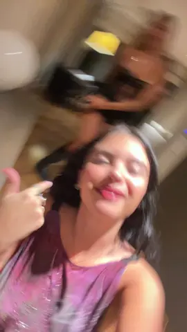 Es dificil hacerse la linda con estas chcias 
