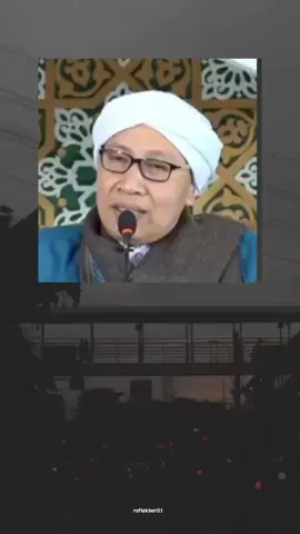 dunia itu tak seluas daun kelor...