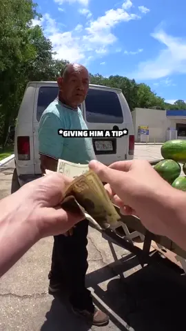 TIPPING A STRANGER SELLING WATERMELONS #homeless  #helping  #fyp  #foryou  #viral