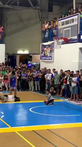 Now this is a basketball game I’ll watch!