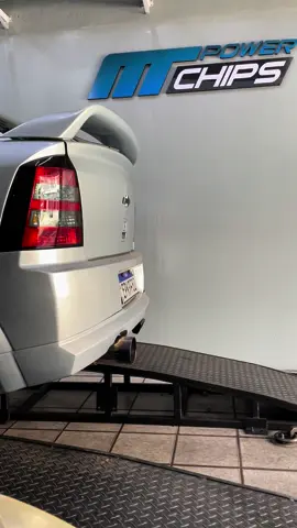 Astra 2.0 remap stg2 com pops and bangs #astra #chevrolet #popsandbangs #remap #performance #mtpowerchips 
