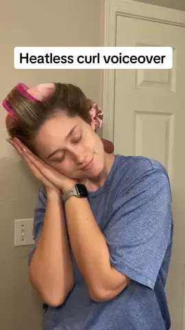 How to secure your heatless curls so you can actually sleep!🥰 #CapCut #fyp #viral #hairtok #hair #foryoupage #heatlesshairstyles #heatlesscurls #hairtutorial #hairhowto #hairhack #voiceover 