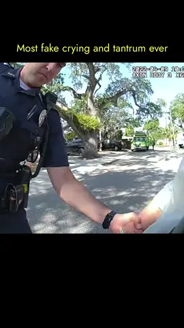 Most fake crying and tantrum ever 1 #cops  #copsoftiktok  #copsontiktok  #police  #karen  #karentiktok  #officer