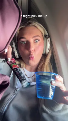 im always caffeinated 🤠🥤 #capcut #cse #cleansimpleeats #travel #travelsnack #travelhack #csepartner plane snack 