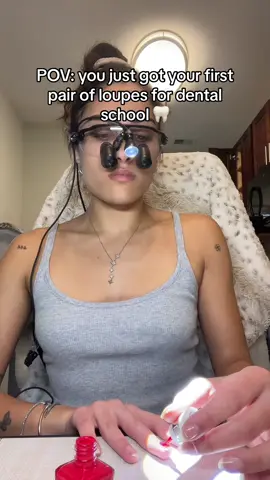 When you finally get your loupes for dental school😮‍💨🥽🦷 #dentalstudent #dentistrylife #dentalschoolproblems #dentalschool #dentalstudentlife #dentaltok 