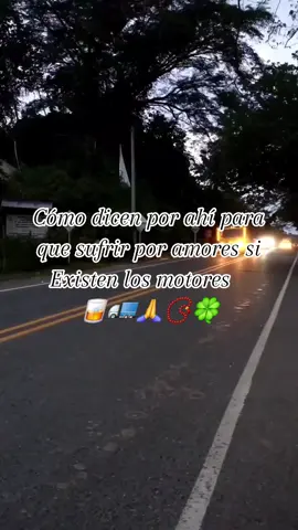 Cómo dicen por ahí para que sufrir por amores si Existen los motores#turberosdecorazón🥰🥰💯💪💪🚚💨🚛⛰️🏞️🛣️ #nicochavarro💜 #boyacensealbolante🚛 
