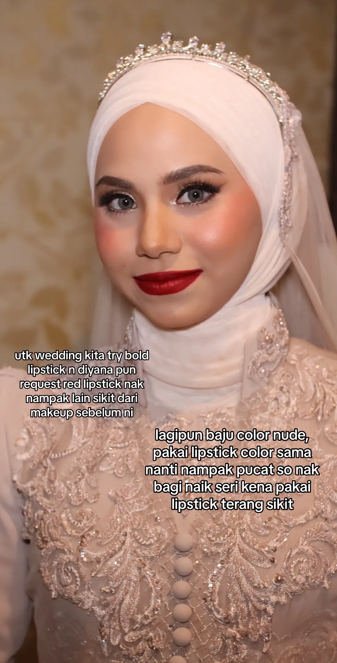 🗣️ (netizen) : kenapa lipstick kawen color merah? banyak kali dah makeup diyana asyik pakai lipstick nude hijabstylist : @paleeLits  #zafir #zafirdiyana #diyanazafir #diyanaarefin #kembartiktok 