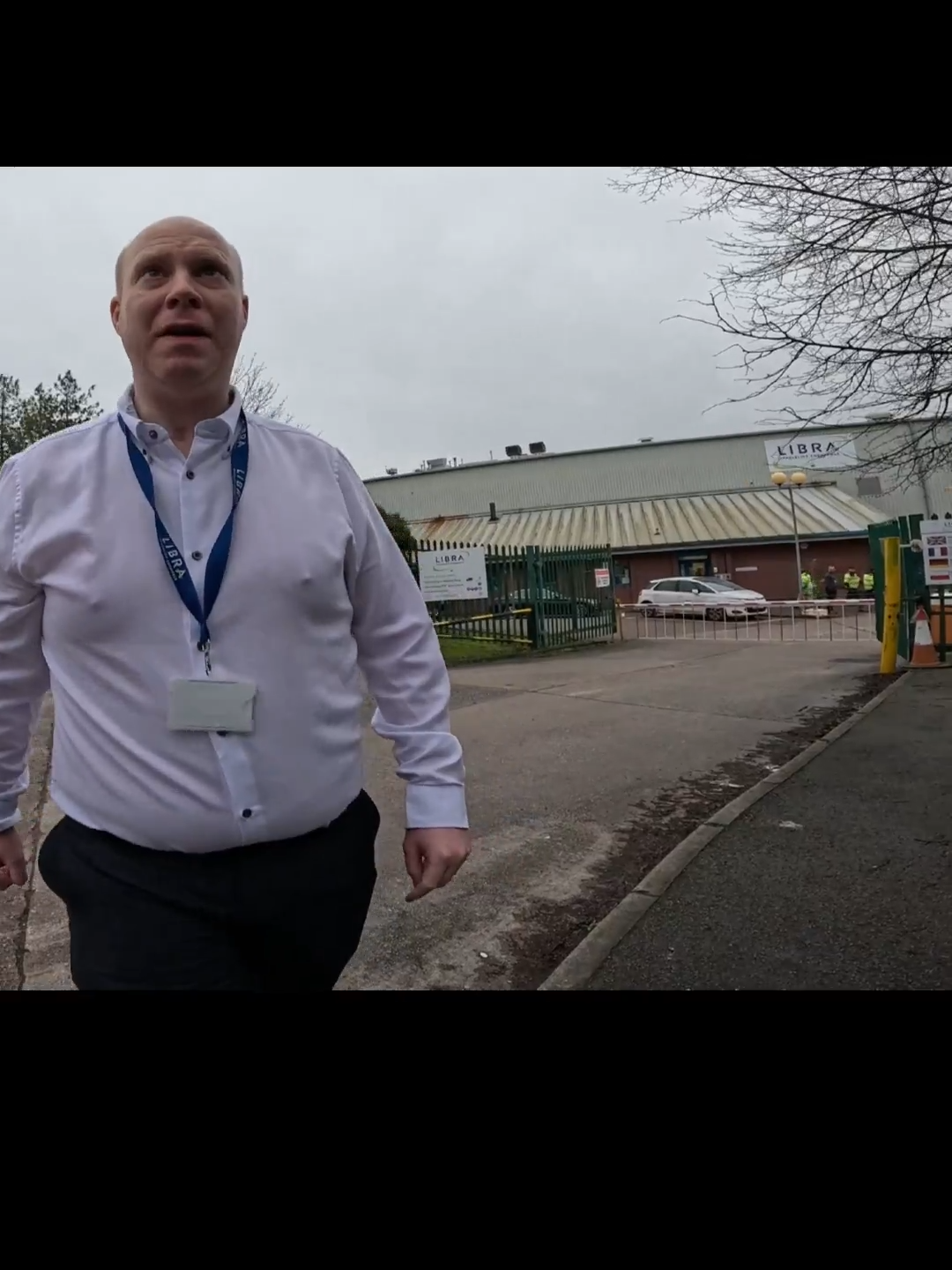 Aggressive Managing Director Assaults DJI Mini 4 Drone Pilot 😱🥊🎥🛸❌ #badbehaviour #overreaction #angryman #managingdirector #djaudits #auditing #pinac #droneaudit