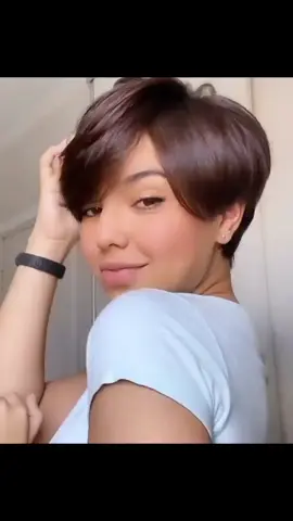 [sigam👆] Qual sua nota para esse corte de cabelo?💇‍♀️ #cabeloscurtos #cortedecabelo #haircut #cabelocurto #hairstyle #hair #pixiecut #pixie 