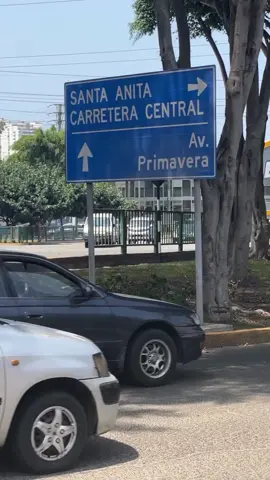 Conociendo distintas opiniones respecto a Olva y a otros servicios de mensajería. 😱📦  Y tú, ¿por qué eliges Olva? Cuéntanos en los comentarios 🤩  Registra tus envíos aquí 👉 https://registrodeenvios.olvacourier.com/