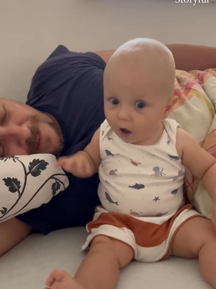 A baby’s hilarious reaction to his dad’s loud snoring was captured on video in Slavonia, Croatia. #news #fyp #baby #cutebaby