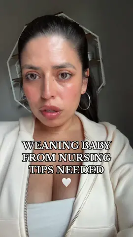 Weaning tips are desperately needed appreciated in the comments! The more detail the better 😭🙏🏽 #Weaning #WeaningBaby #WeaningBabyFromNursing #BreastFeedingJourney #MomTok #MomsofTikTok #FTM #MomTips