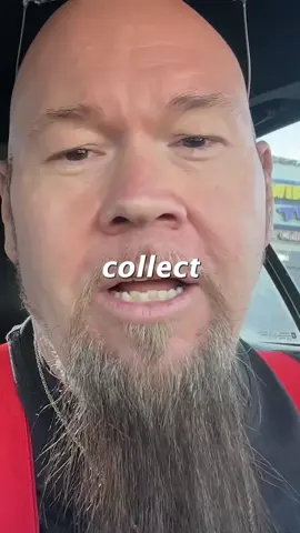 Scammer gets caught red handed 😂