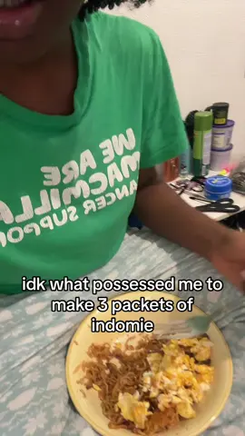 theres just SOMETHING abt indomie😭