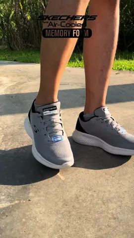 🥳Skechers Men Sport Skech-Lite Pro🛍️ ต้องมีติดบ้านสักคู่แล้วนะ!! เท่ คูลมาก สำหรับ Skech-Lite Pro รุ่นนี้นอกจากเท่แล้วยังใส่สบายด้วยเพราะพื้นเป็น Air-Cooled Memory Foam ที่มีความนุ่มเหมือนเหยียบฟูกเลยจ้าา👑 สบายสุดๆๆ  สนใจสินค้ารีบกดสั่งซื้อในตะกร้าเลยยย 💕 #TikTokShopช้อปกันวันเงินออก #33ลดฉ่ำนาทีทอง #skechers #skechersth #skechersthailand #skecherscomfort #รองเท้าผ้าใบ #รองเท้าผ้าใบผู้ชาย #รองเท้าผ้าใบผู้ชายเท่ๆ #รองเท้าใส่สบาย #รองเท้าใส่ทํางาน #รองเท้าใส่เที่ยว #รองเท้าใส่สบายนุ่มๆ 