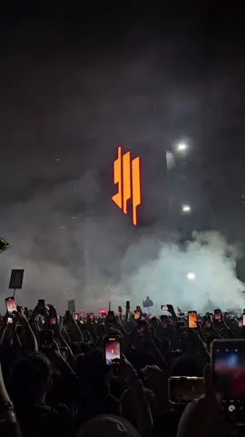 BANGARAANG!!! #skrillex #edc #edcmexico 