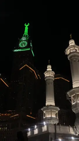 صلاة الفجر في الحرم المكي 🕋🕊️✨ #مكة_المكرمة #مكة_الآن #مكة_المكرمة_السعودية #مباشر_الان #المملكة_العربية_السعودية #مكةالمكرمة #الفجر #صلاة_الفجر #عمرة_مقبولة_انشاء_الله 