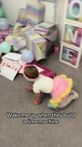 The quickest year of my life 💗✨🤍🌈#firstbaby #birthday #1 #firstbirthday #daughter #mum #mumma #princess #mygirl #fyp #babygirl #family #parents #baby 