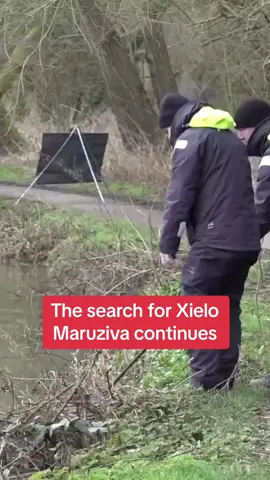 Divers are searching the River Soar in Leicestershire looking for missing two year old boy Xielo Maruziva who fell into the river on 18th February and hasn’t been seen since. #dailymirror #uknews #riversoar #xielomaruziva #missingchild 