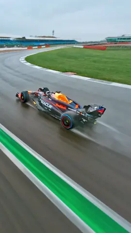 One of a kind 🔥 this drone can follow an #F1 car for an entire lap. Watch the full clip through link in bio.