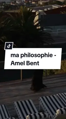 Je n'ai qu'une philosophie... être acceptée comme je suis .. Ma philosophie- Amel Bent (paroles) #lyrics #lyricsvideo #paroles #music #song #chanson #amelbent #maphilosophie #lovesong #bestsong #favoritesong 