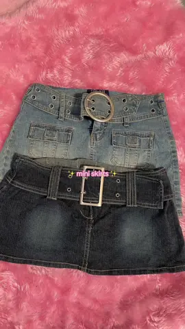 Mini skirts >> #miniskirts #miniskirtoutfit #miniskirt #skirts #skirtthesizeofabelt #itgirl #2000s #00s #iconic #itgirls #portobello #y2k 