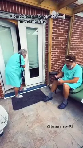 🤣🤣#funnyvideo #prank #funny #laugh #fail #failarmy #frending #funnyprankvideo #frending_tiktok #frendingvideo#comedy #comedyvideos 