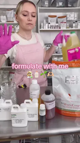 sneak peak at some things to come 😘 #formulateskincare #diyskincare #cosmeticformulator #handmade #handmadeskincare #workwithme #dayinthelife 