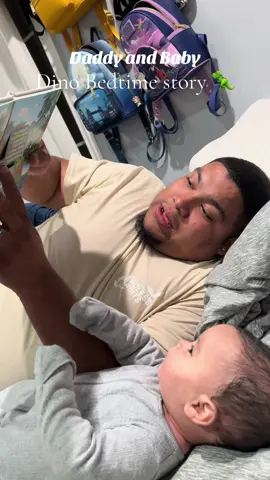 I love this for him because he works so hard for us and for him to be able to still build a bond with him is so heart warming ☺️🥺✨🤍 #daddysboy #babyboy #bedtimeroutine #bedtimestory #nighttimeroutine #babyroutine #babytiktok #fyp #babytok #familytiktok #family 
