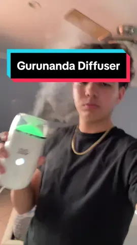 Now my room smells amazing #gurunanda #humidifier #diffuser #bedroom 