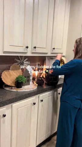 mid day content? who is she?? #MomsofTikTok #momtentcreators #mississippimom #sahmtok   