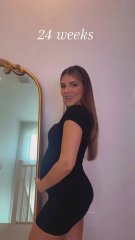 Bump days filled with dreams, now turned into tiny reality. Celebrating the beautiful journey from belly to baby 🐰🩵 Happy 4 weeks old bundle of joy 🌟 #bump #babyboy #boymom #baby #family #parenthood #parents 