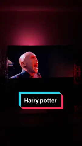 Harry potter Sur une télé ambilight  #harrypotter #harrypottertiktok #philipshue #ambilight #philips  #CapCut 