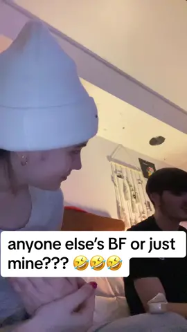 tag someone who does this 😳 #trend #fyp #couple #foryou #foryoupage #trending #relatablecontent 
