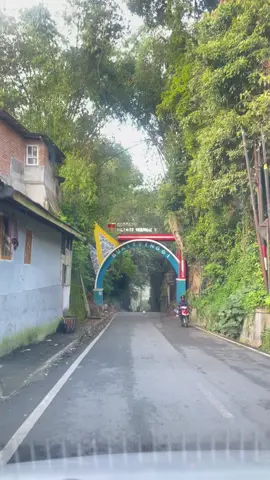 #CapCut kalau mau kesini harus datangnya pagi ya biar viewnya lebih kerenn.. kalau dari jam gadang cuman 15 menitan aja. Yuk atur jadwalnya utk kesini❤️❤️ #bukittinggi #sumbar #puncaktarukobukittinggi #heal #healing #fyp #xyzbca 