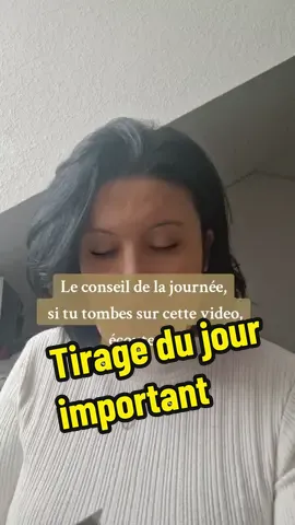 Voici le conseil du jour pour cette journée,  pas de hasard  #tiragedecarte #cartomancie #tarots #message ##tiragedecartesgratuit 